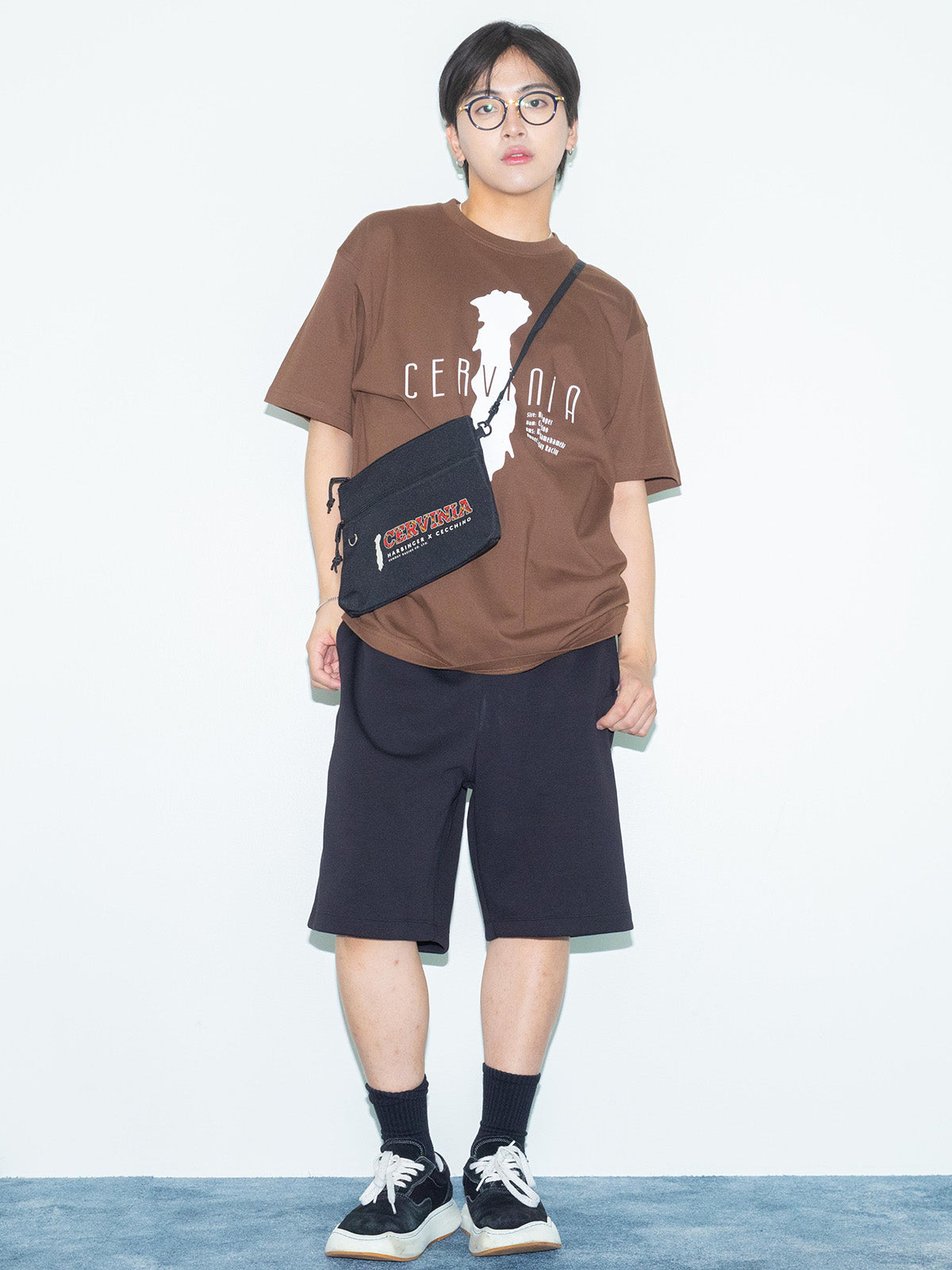 チェルヴィニア・Tシャツ(ブラウン)