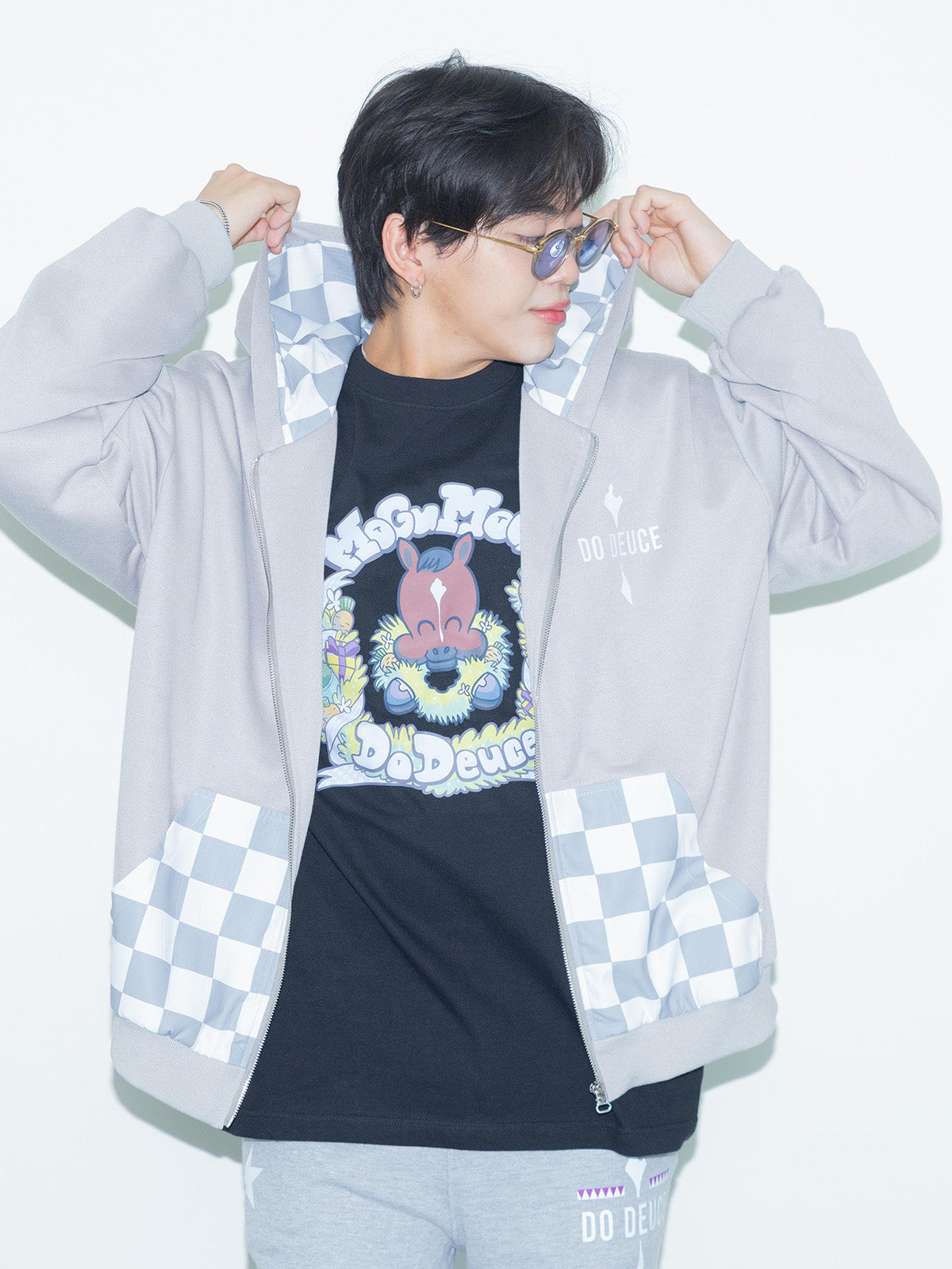 ドウデュース・もぐもぐTシャツ(黒)
