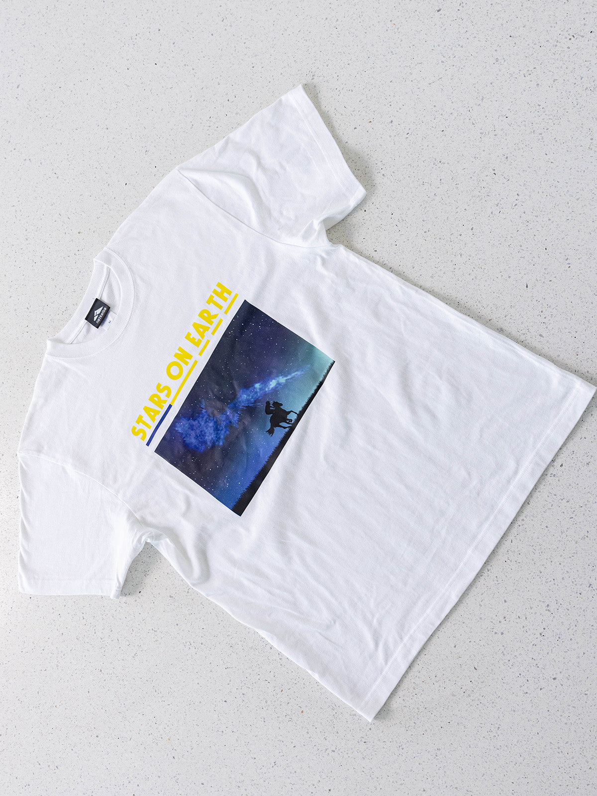 スターズオンアース・Tシャツ(白)