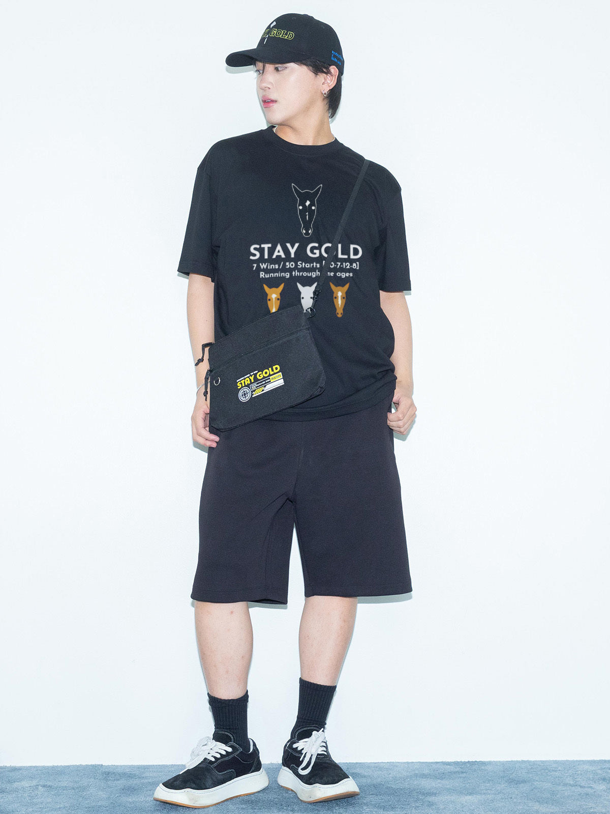 ステイゴールド・サコッシュ