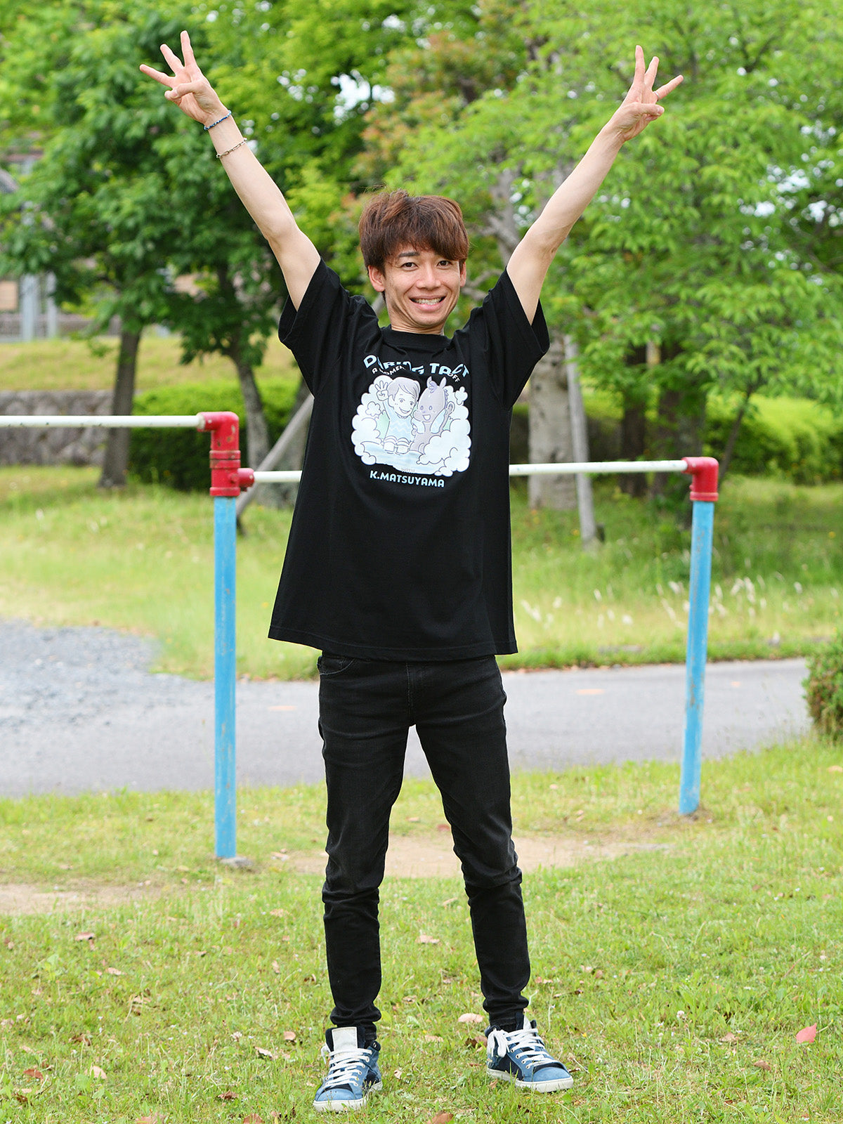 デアリングタクト・Tシャツ(黒)