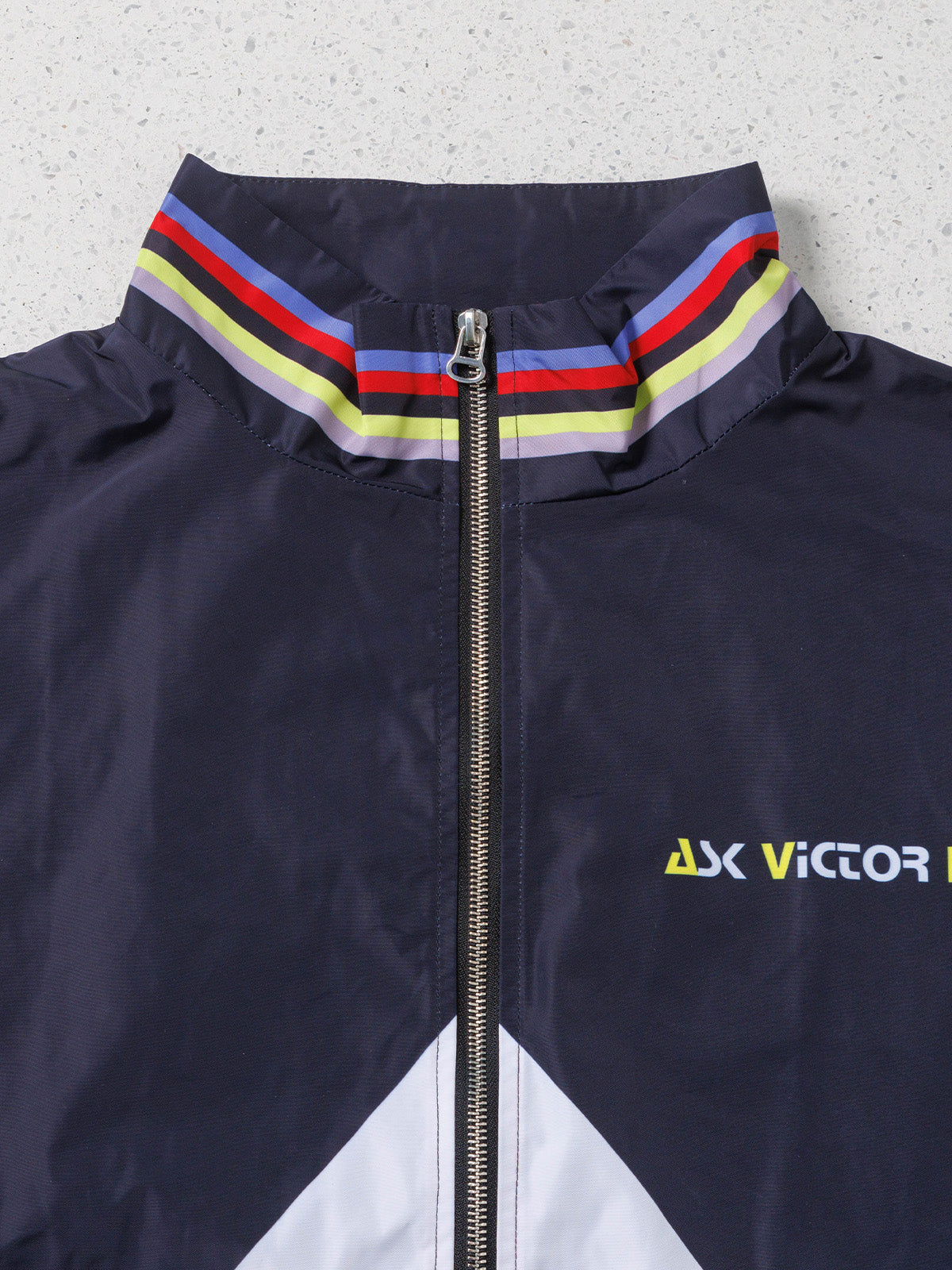 アスクビクターモア･ブルゾン