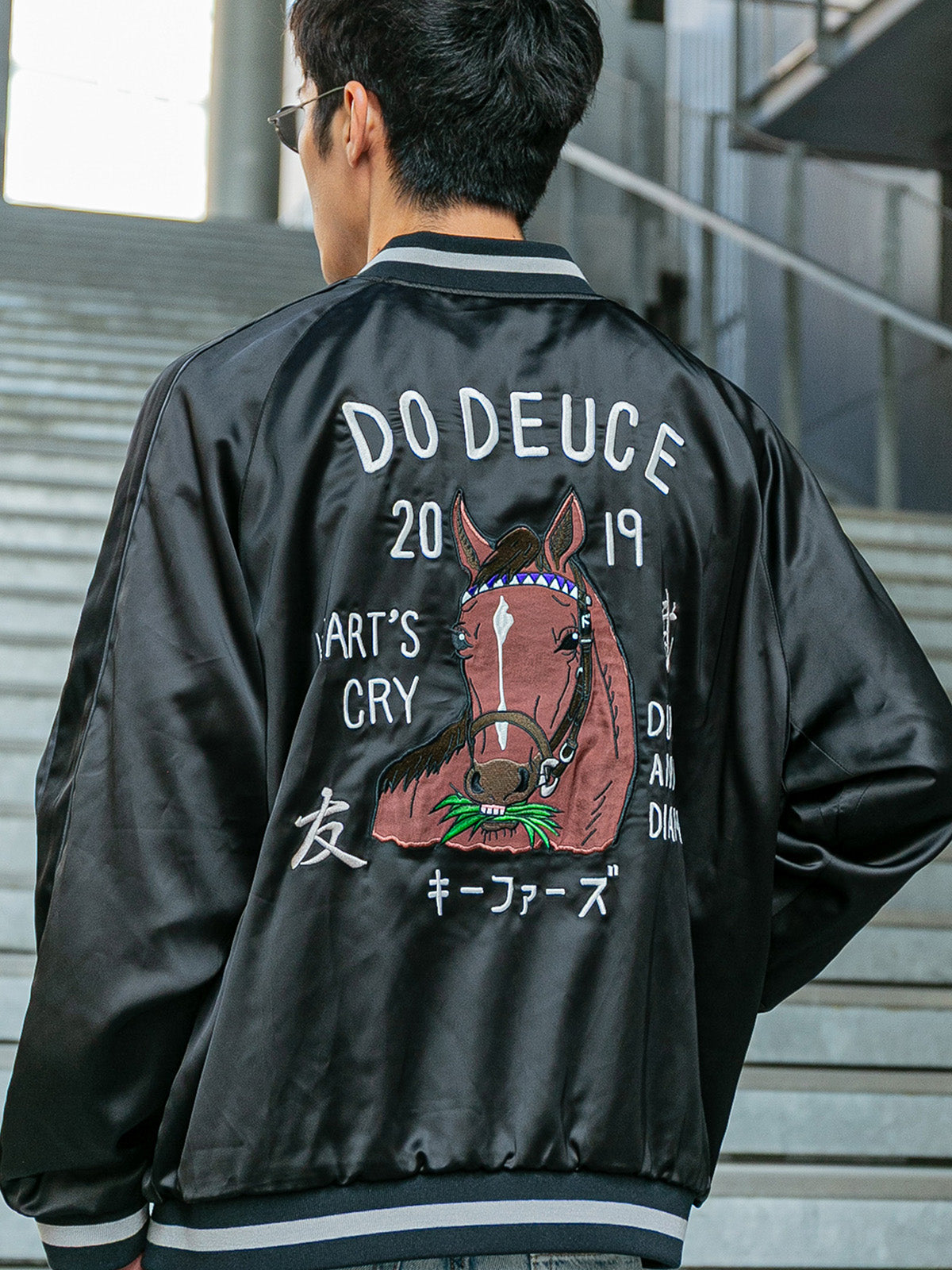 【HORSE GOODS net】ドウデュース引退記念 リバーシブルジャケット