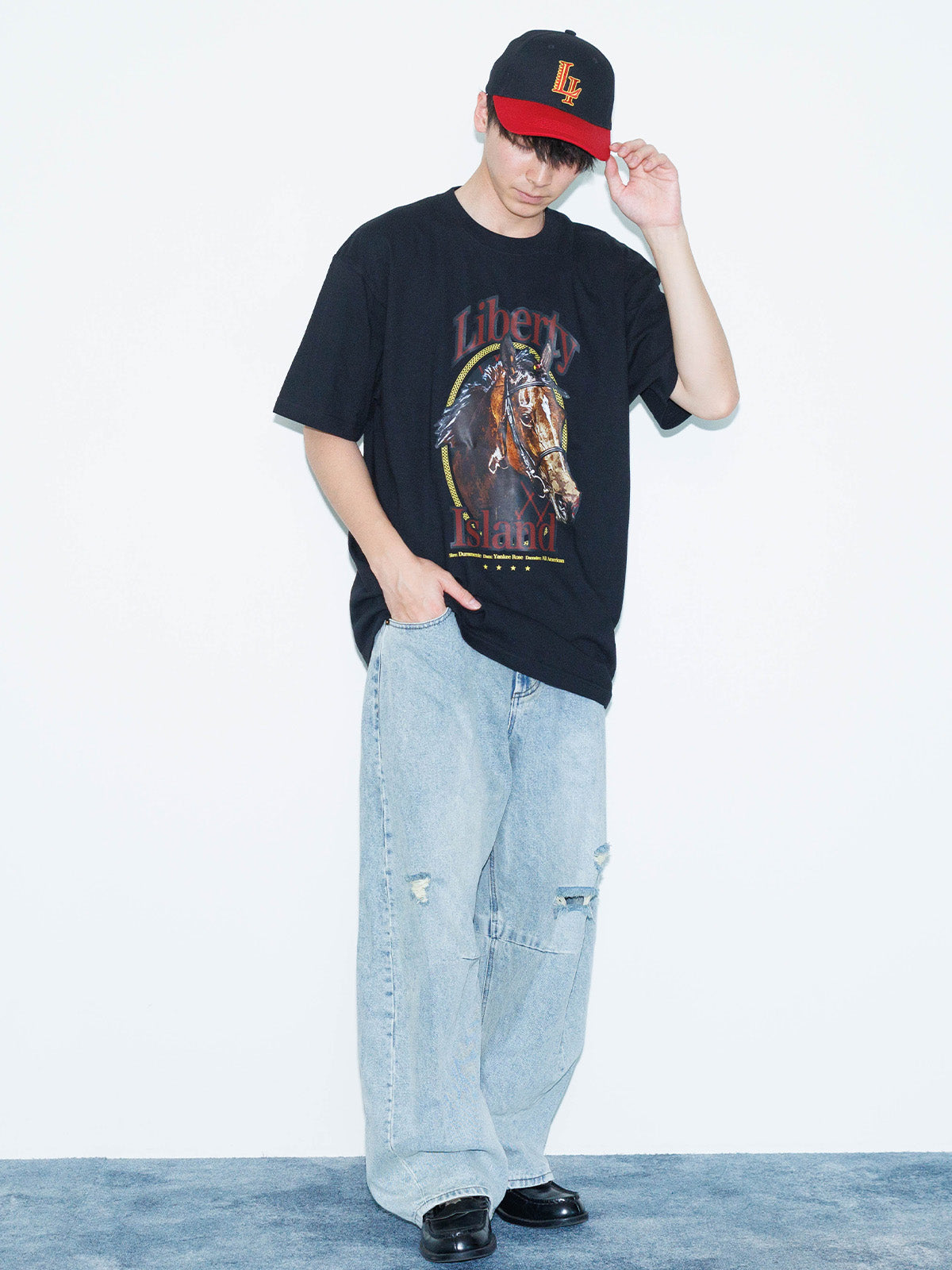 リバティアイランド･ポートレートTシャツ