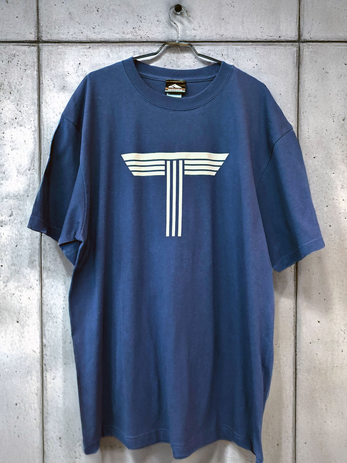 手塚貴久厩舎700勝メモリアル･Tシャツ